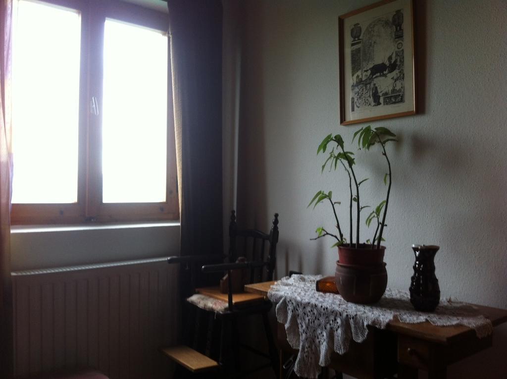 Miklai Haz Apartment Szigliget Bilik gambar